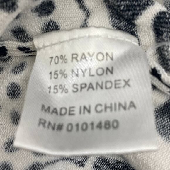 Pierri NY Black & White Beaded Cardigan Size M Button Close Sweater Medium - Picture 5 of 12